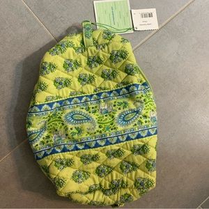 Vera Bradley make up bag, never been used, completely lined.